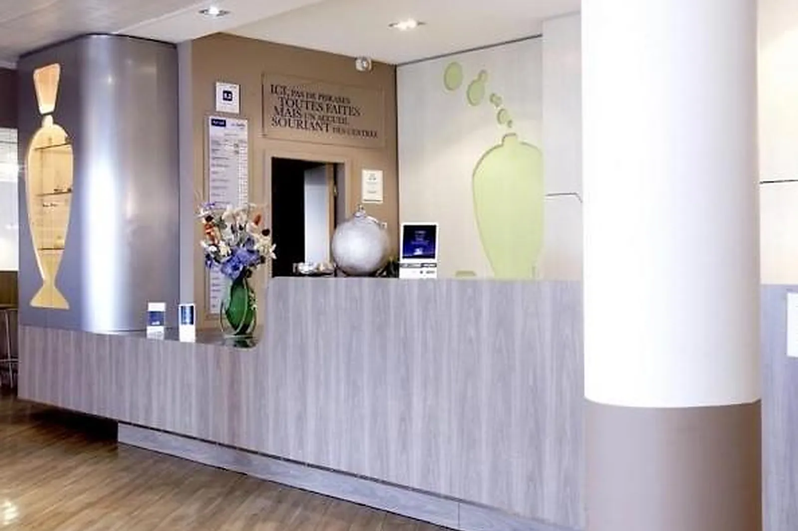 Lieux événementiels, KYRIAD CHARTRES