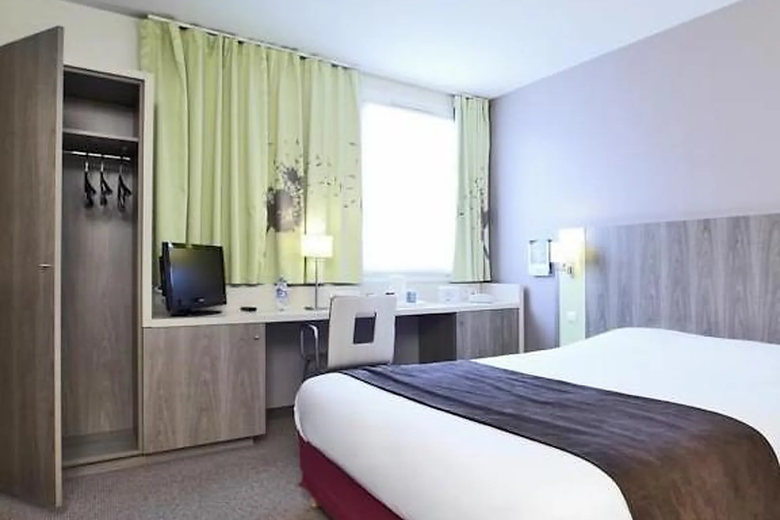 Lieux événementiels, KYRIAD CHARTRES