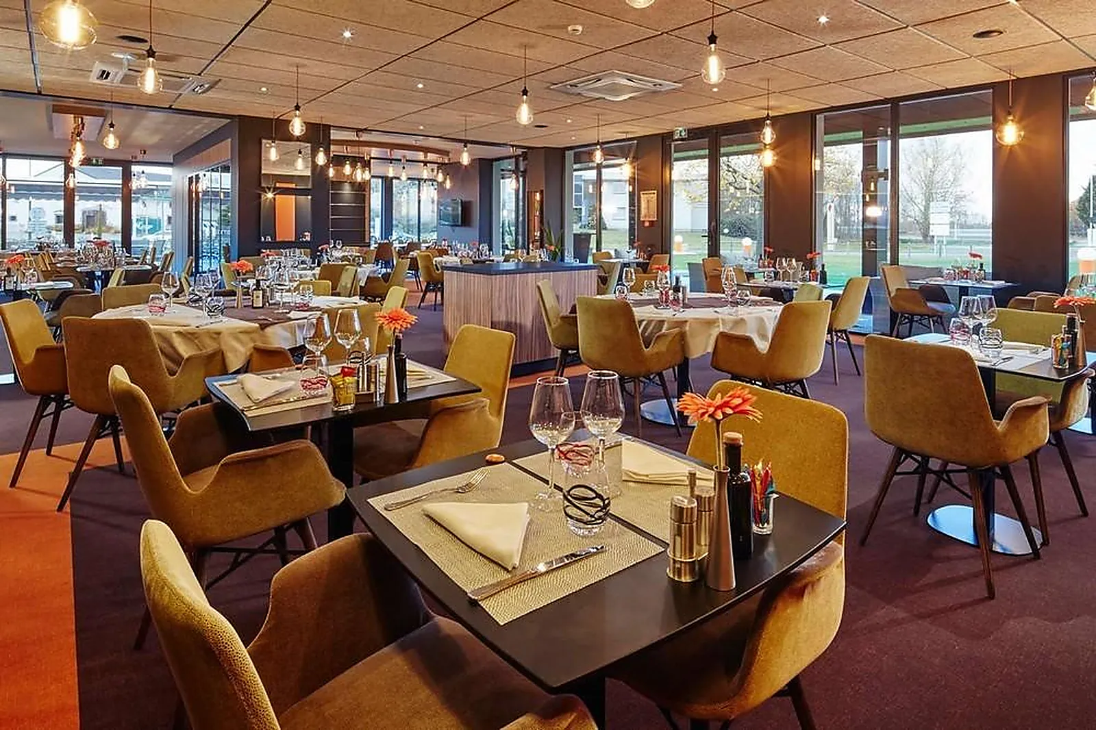 Lieux événementiels, KYRIAD CLERMONT-FERRAND NORD RIOM