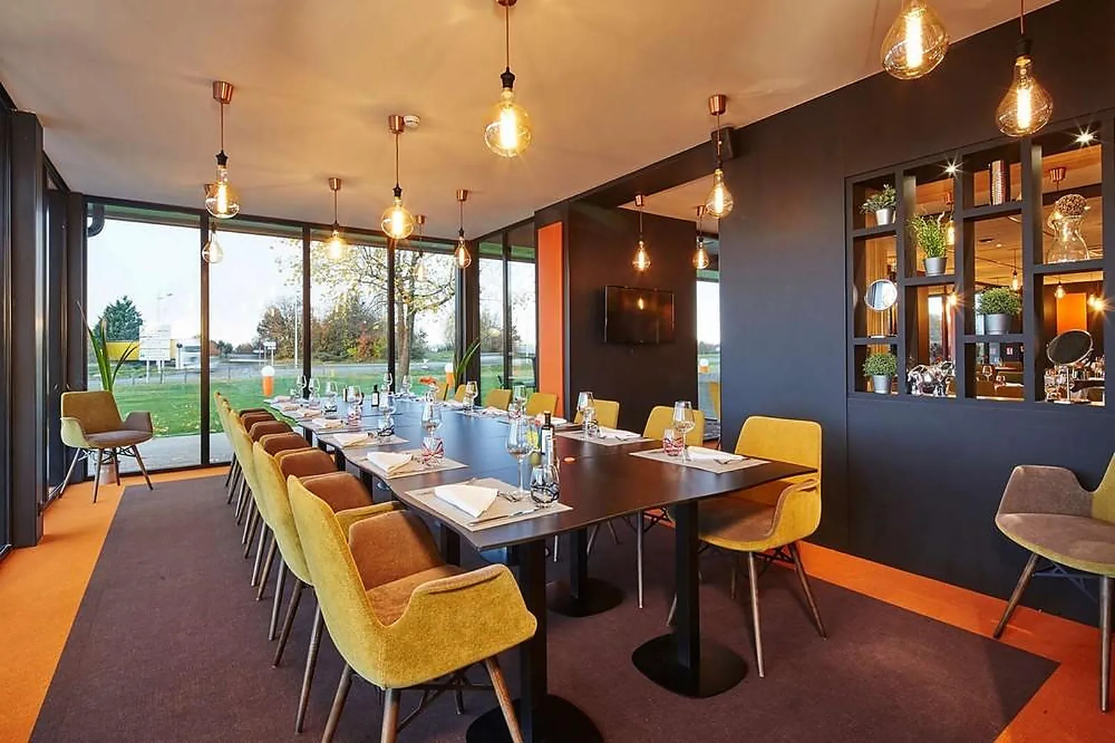 Lieux événementiels, KYRIAD CLERMONT-FERRAND NORD RIOM