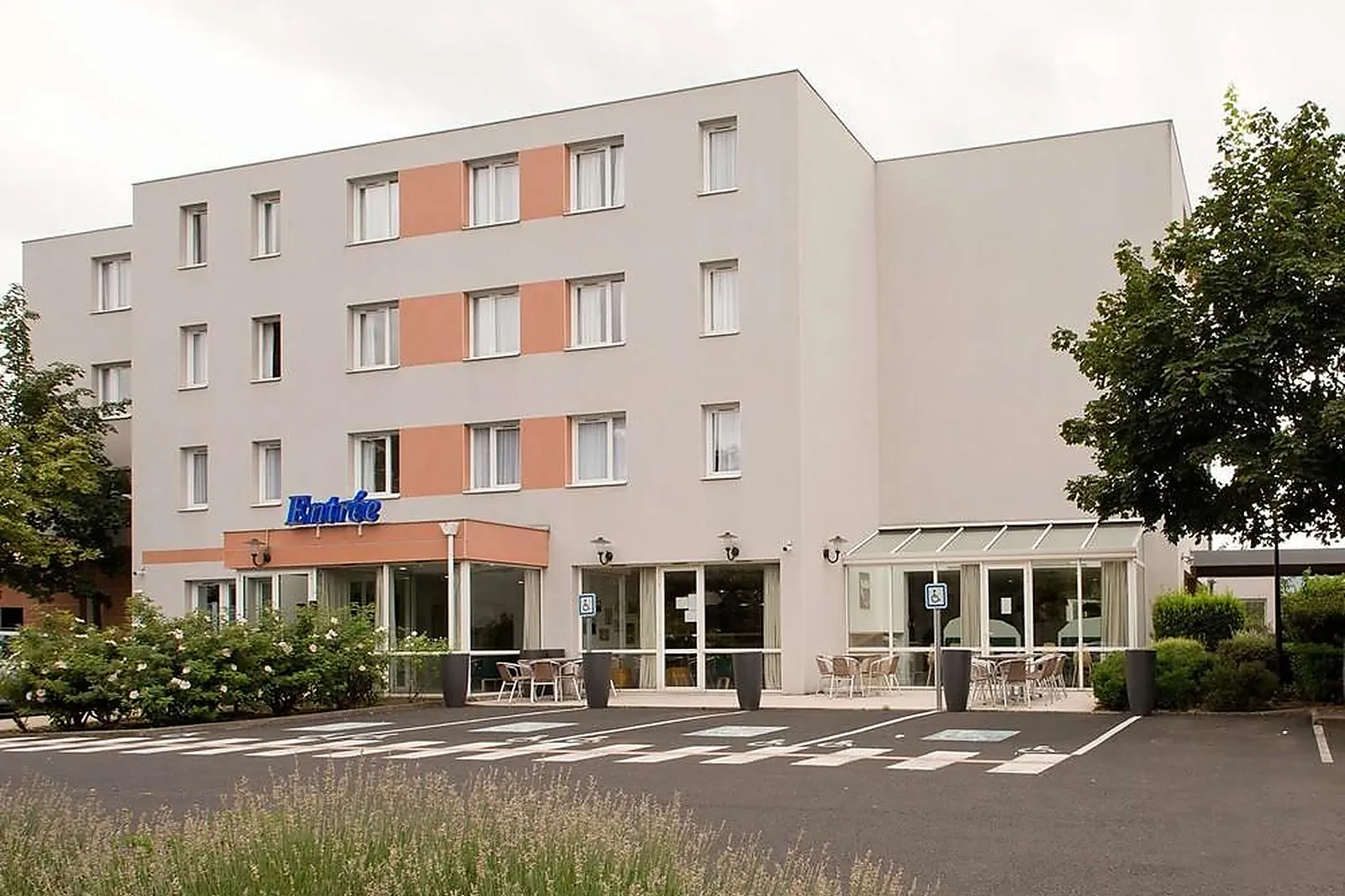 Lieux événementiels, KYRIAD CLERMONT SUD LA PARDIEU