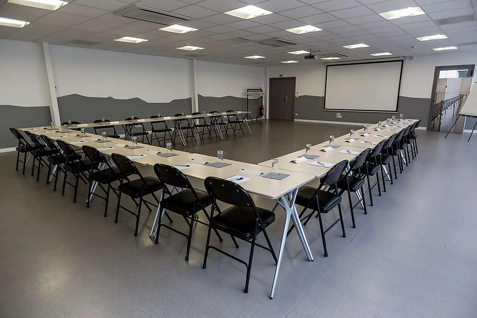 Lieux événementiels, KYRIAD CLERMONT SUD LA PARDIEU