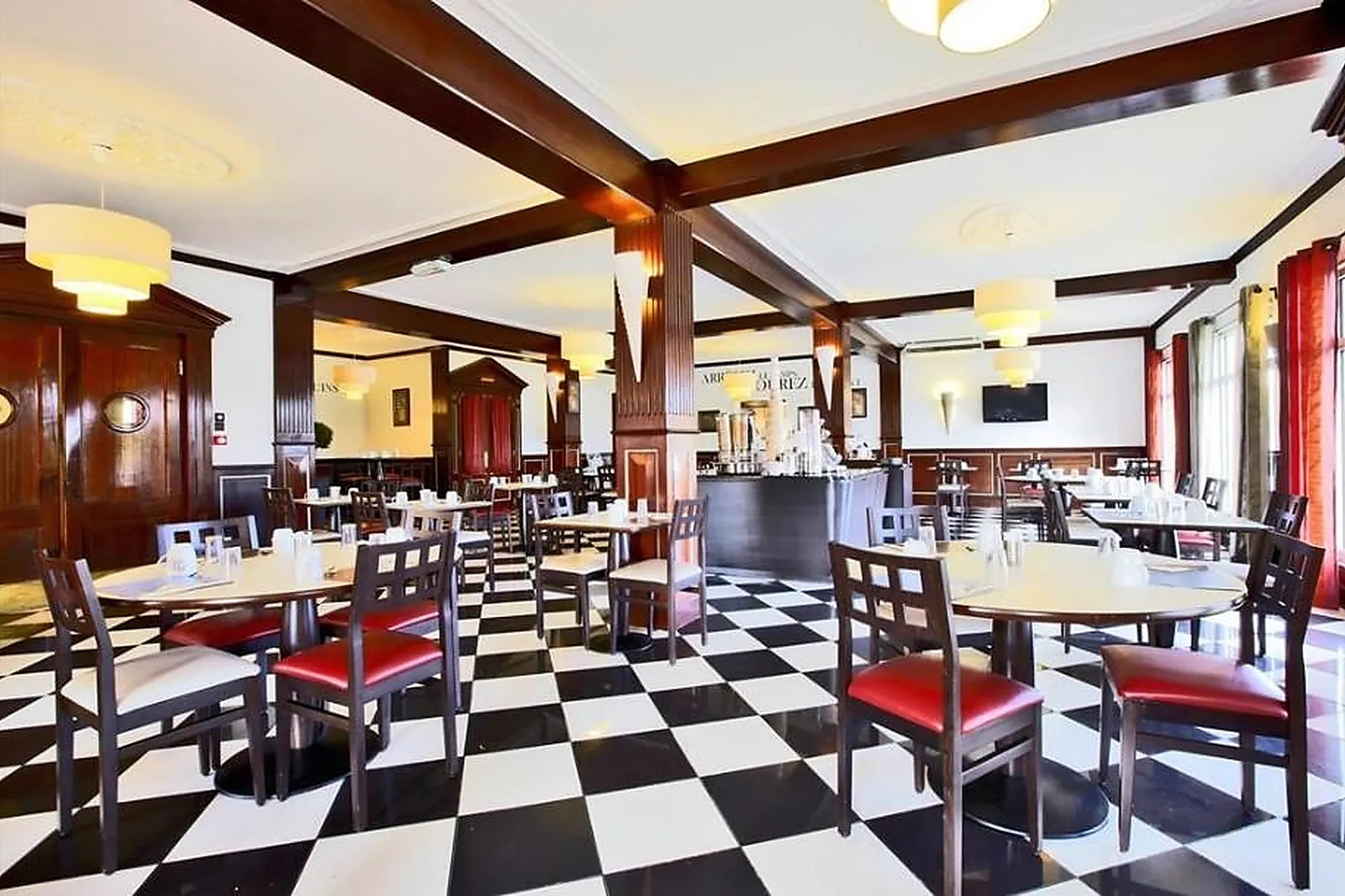 Lieux événementiels, KYRIAD COMPIÈGNE