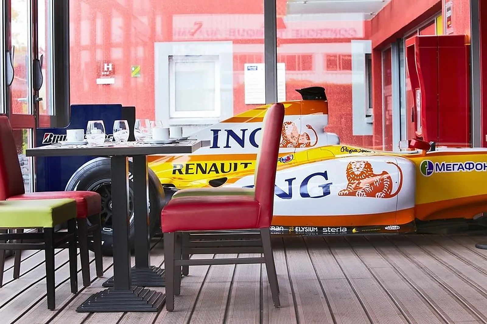 Lieux événementiels, KYRIAD DESIGN ENZO REIMS TINQUEUX