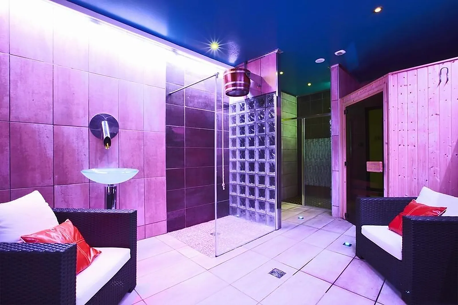 Lieux événementiels, KYRIAD DESIGN ENZO REIMS TINQUEUX