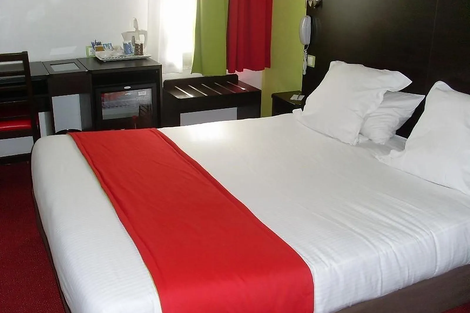 Lieux événementiels, KYRIAD DESIGN ENZO VIERZON