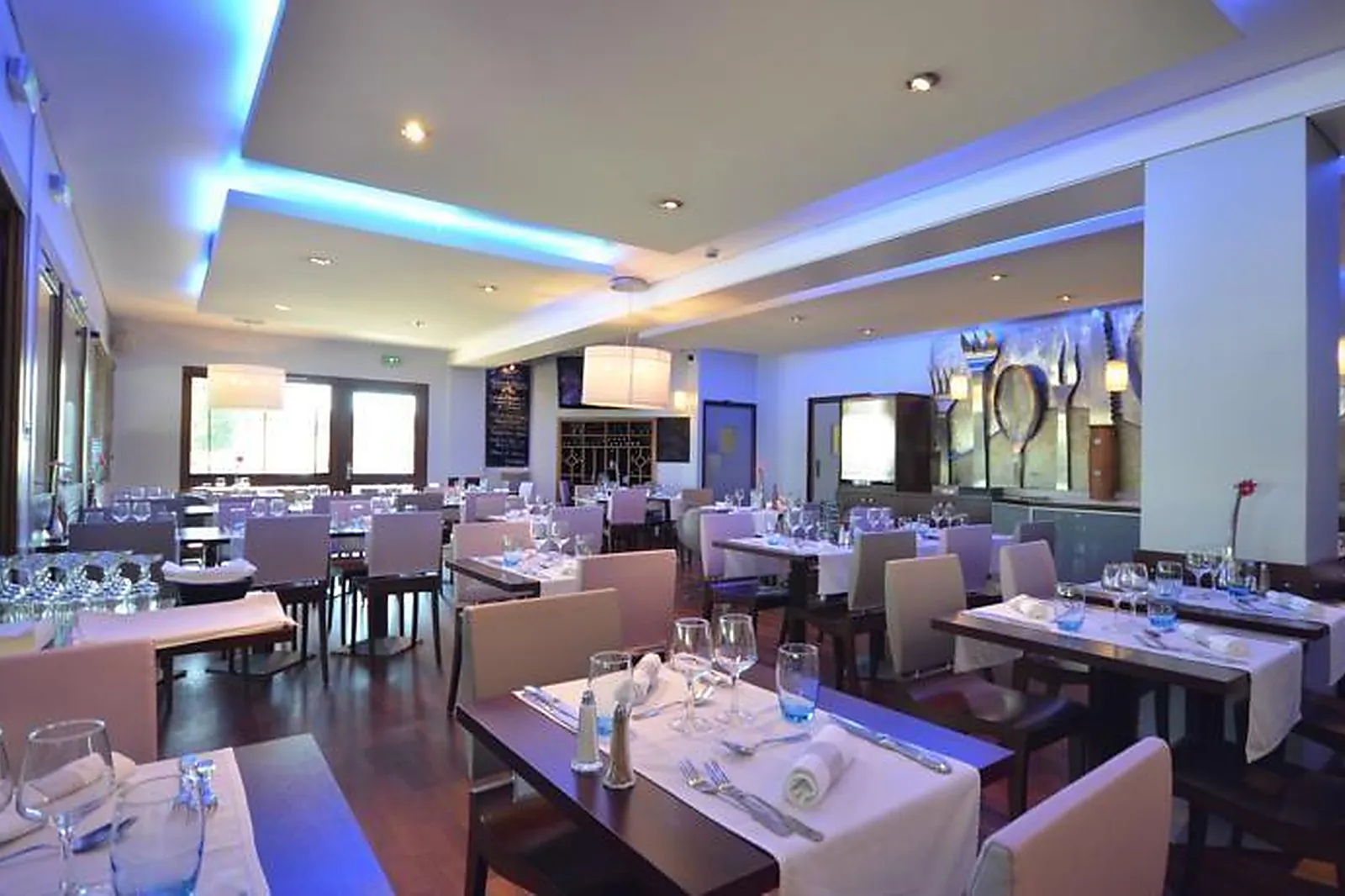 Lieux événementiels, KYRIAD DIJON EST - MIRANDE