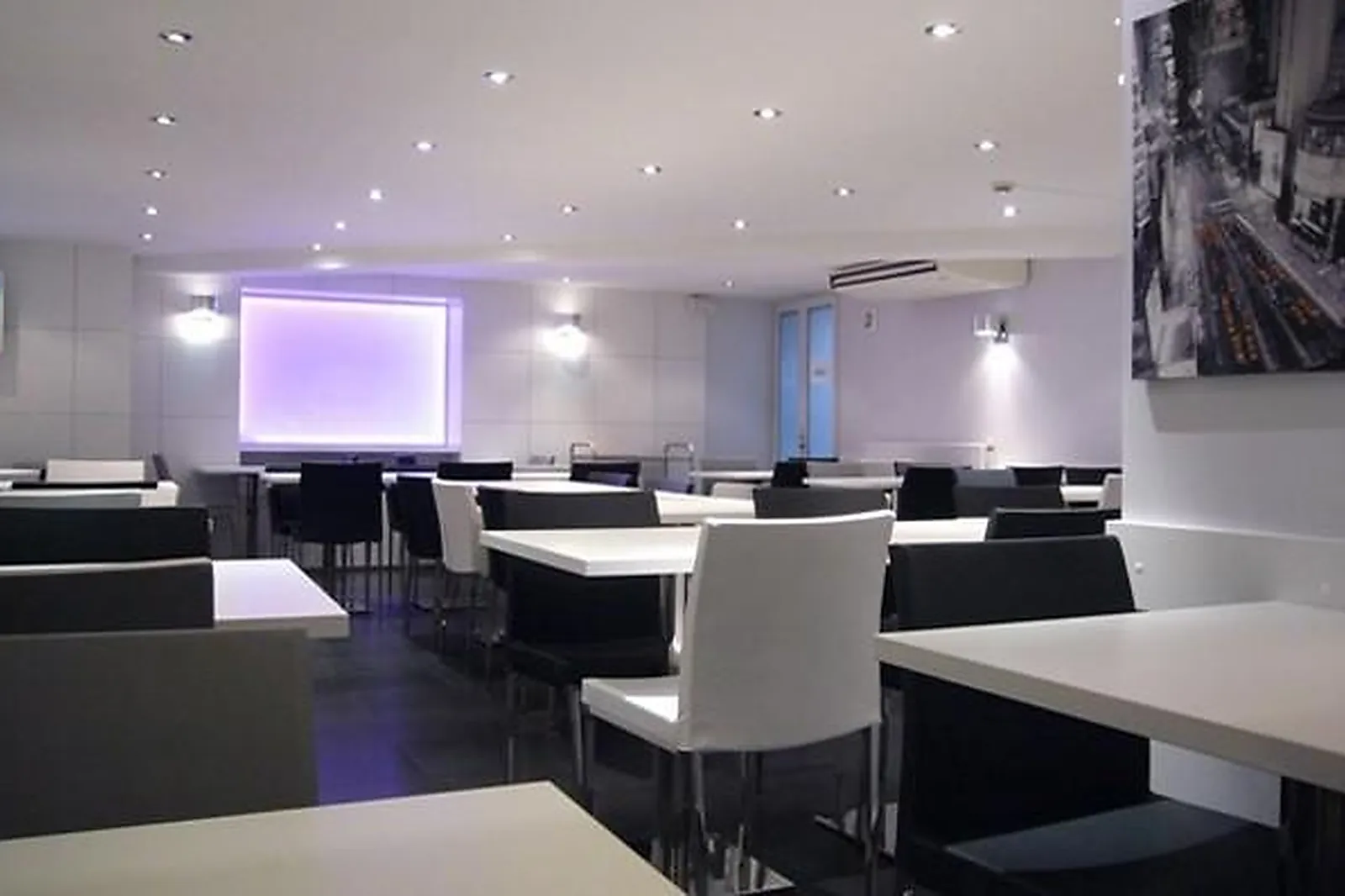 Lieux événementiels, KYRIAD DIJON GARE