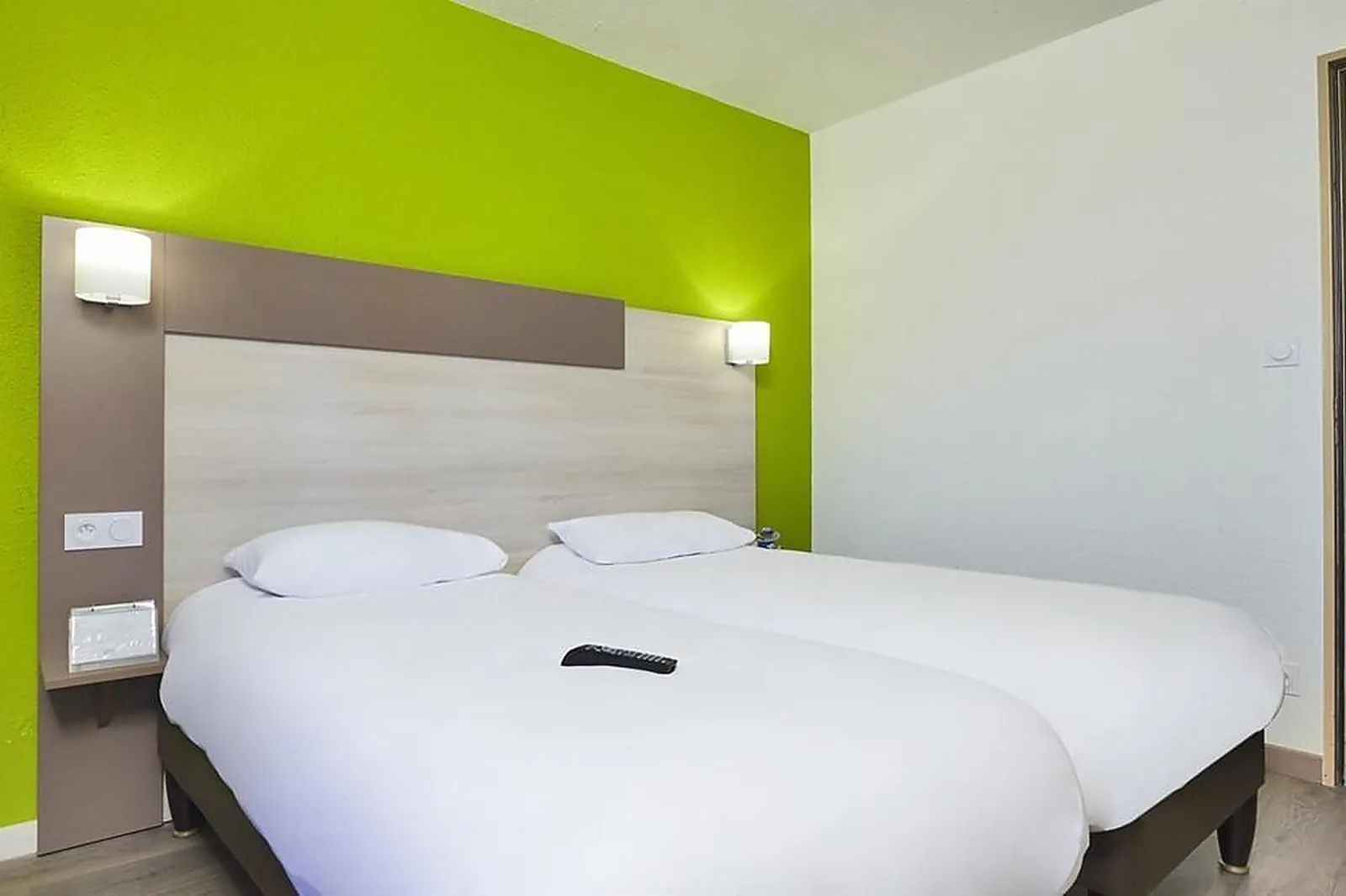 Lieux événementiels, KYRIAD DIJON LONGVIC