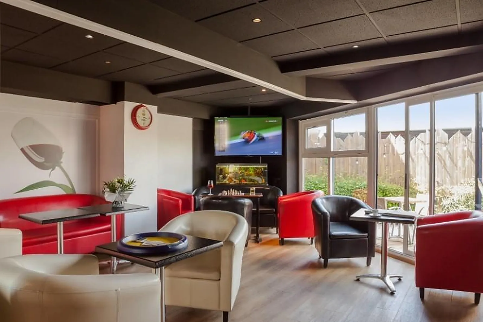 Lieux événementiels, KYRIAD DIRECT LES 3 MARCHES