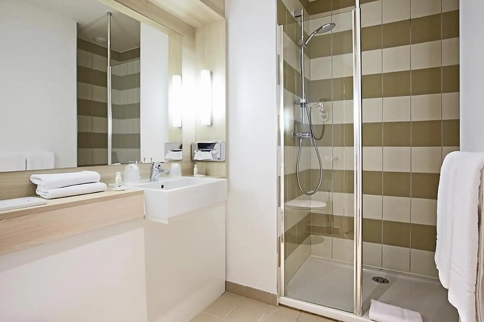 Lieux événementiels, KYRIAD DOUAI DECHY