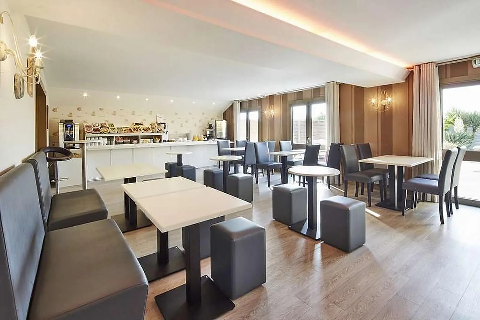 Lieux événementiels, KYRIAD LA FLÈCHE