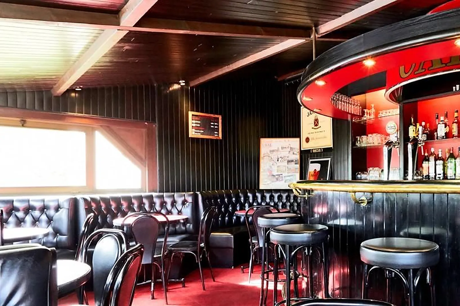 Lieux événementiels, KYRIAD LAVAL