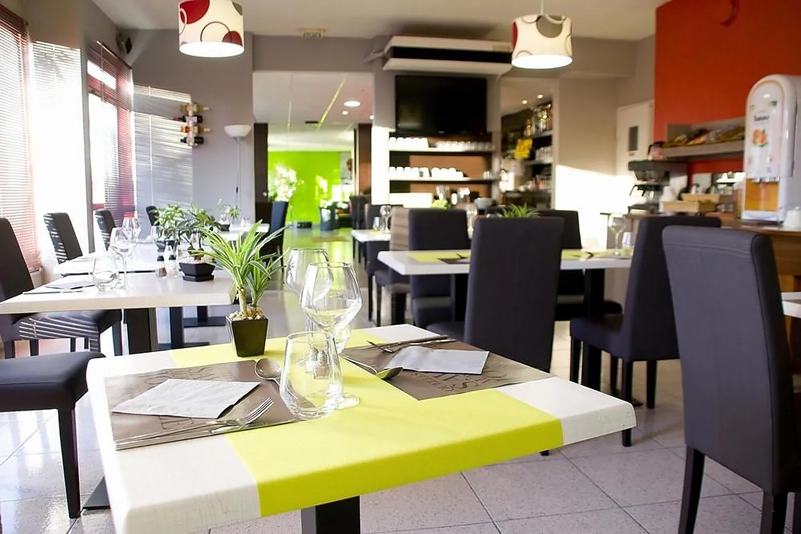 Lieux événementiels, KYRIAD MARSEILLE OUEST MARTIGUES