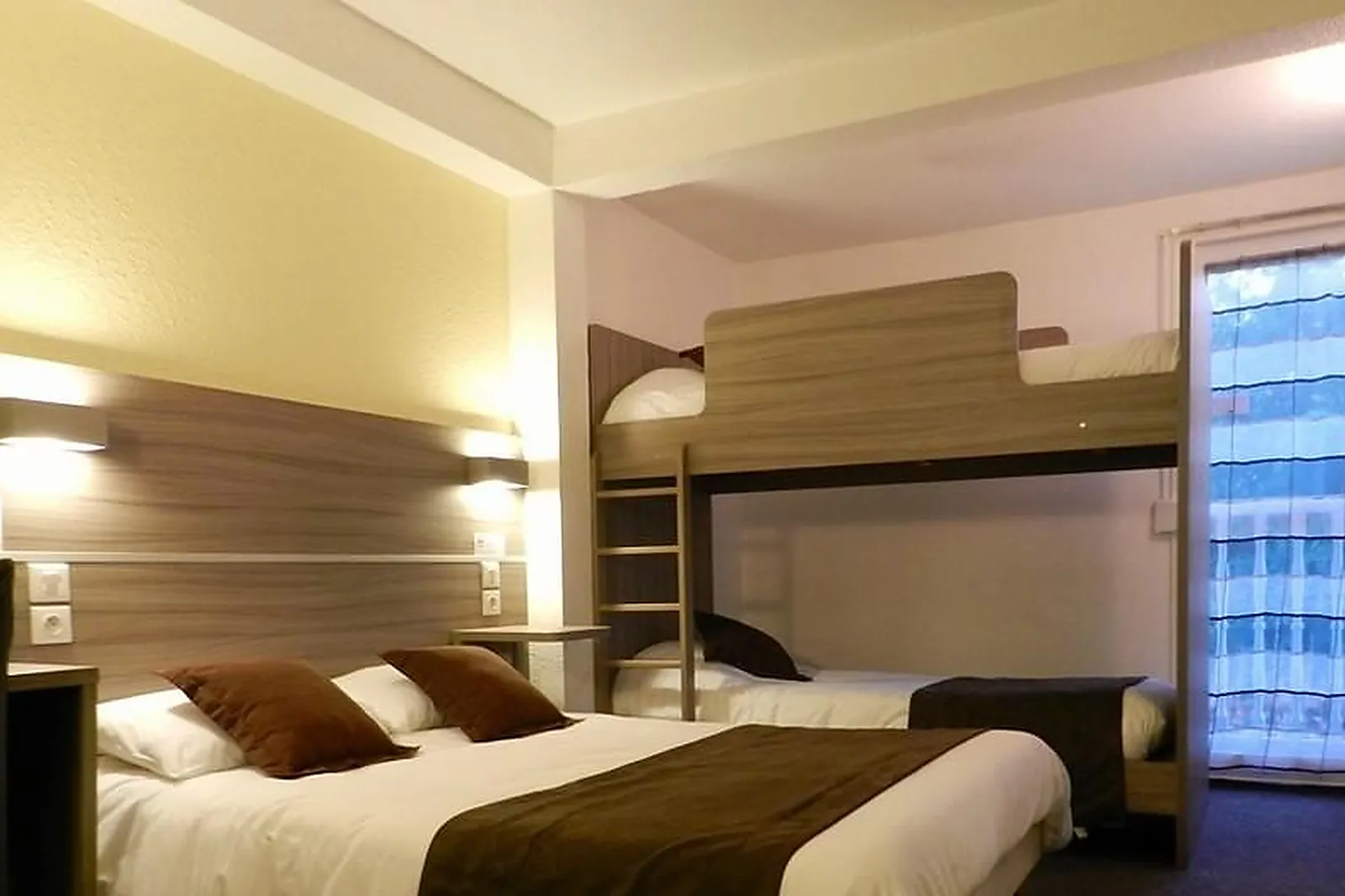 Lieux événementiels, KYRIAD MONTAUBAN