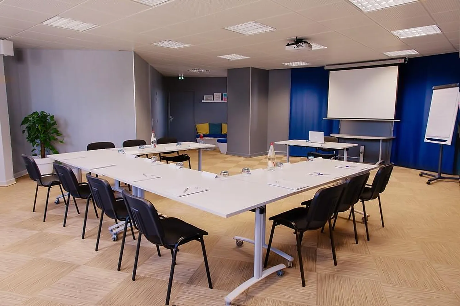 Lieux événementiels, KYRIAD MONTPELLIER EST LUNEL