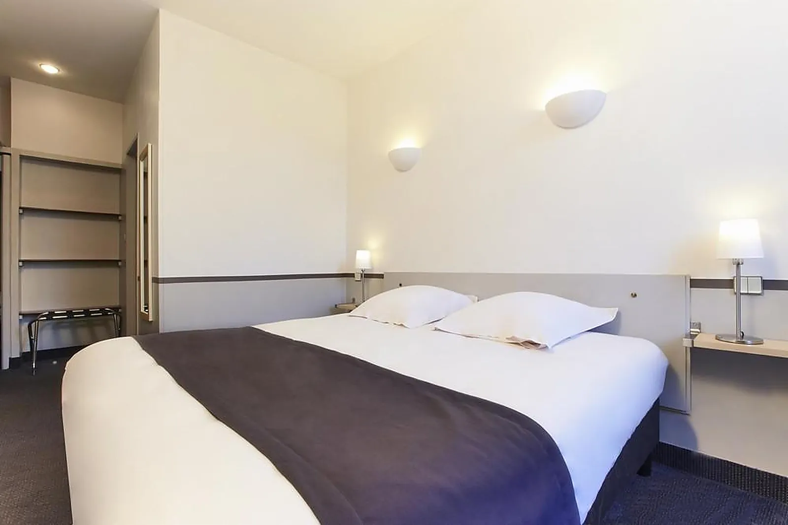 Lieux événementiels, KYRIAD NÎMES CENTRE