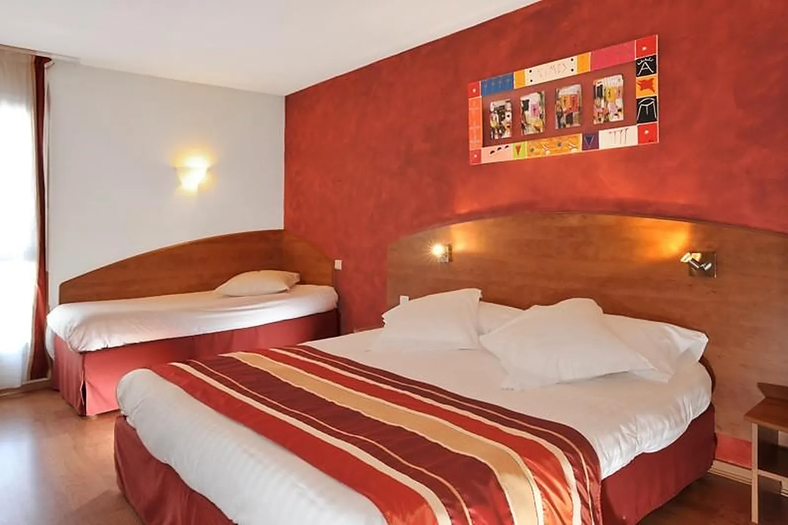 Lieux événementiels, KYRIAD NÎMES OUEST