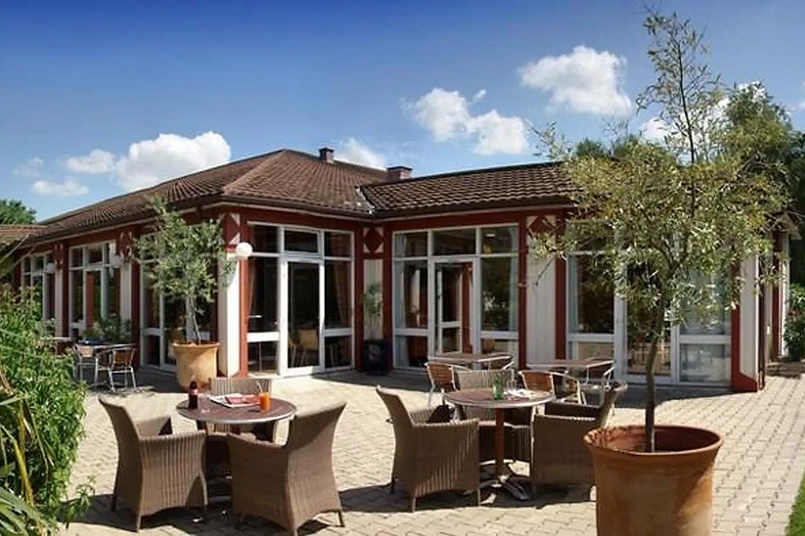 Lieux événementiels, KYRIAD NÎMES OUEST