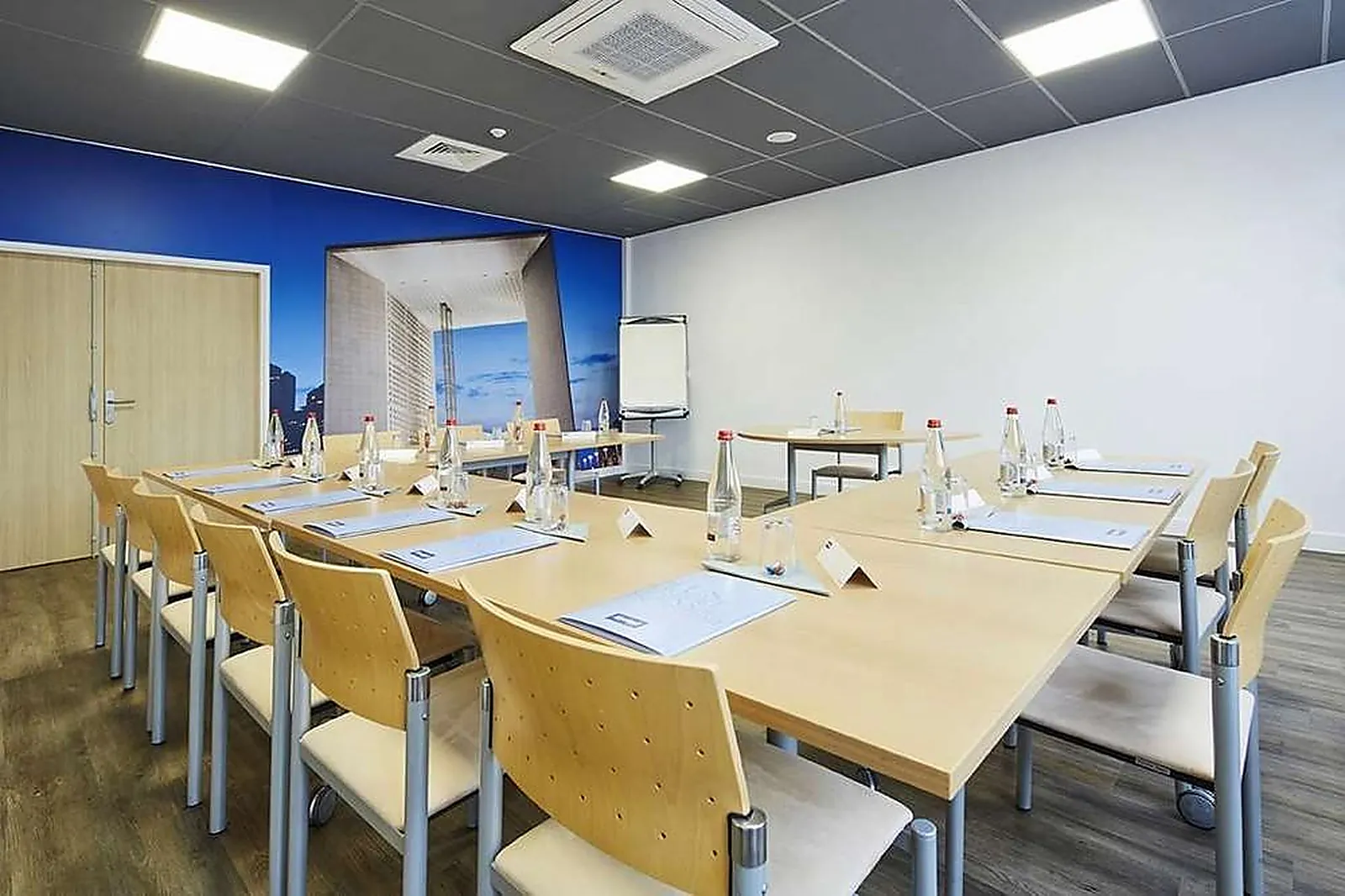 Lieux événementiels, KYRIAD PARIS BEZONS LA DÉFENSE