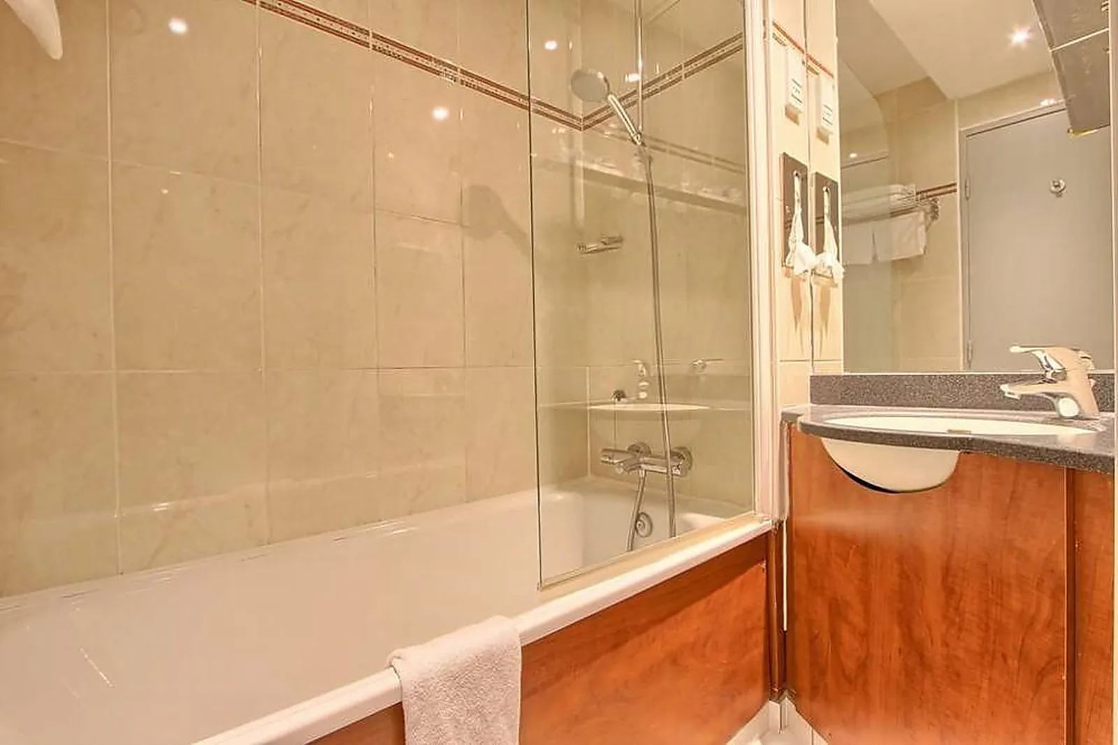 Lieux événementiels, KYRIAD PARIS NORD PORTE DE SAINT OUEN