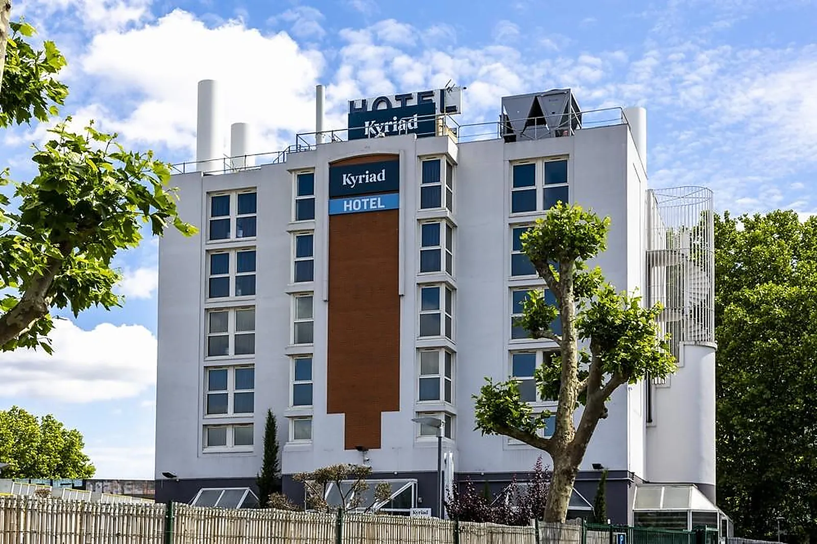 Lieux événementiels, KYRIAD PARIS OUEST COLOMBES