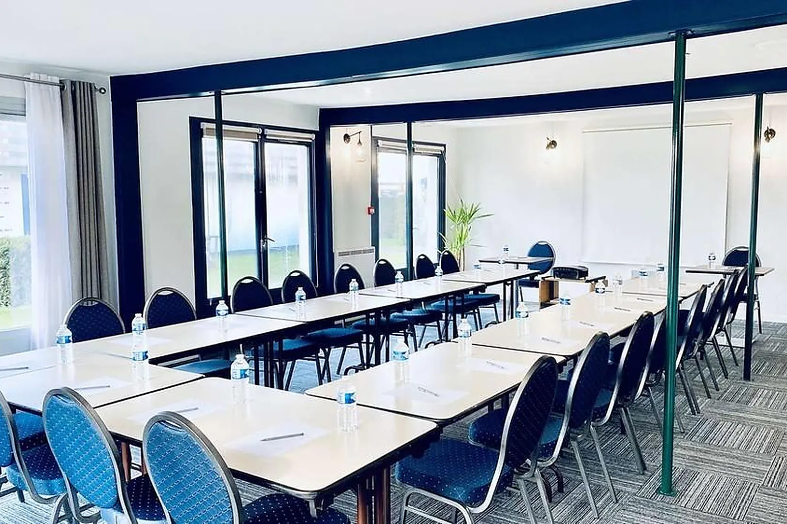 Lieux événementiels, KYRIAD PERONNE