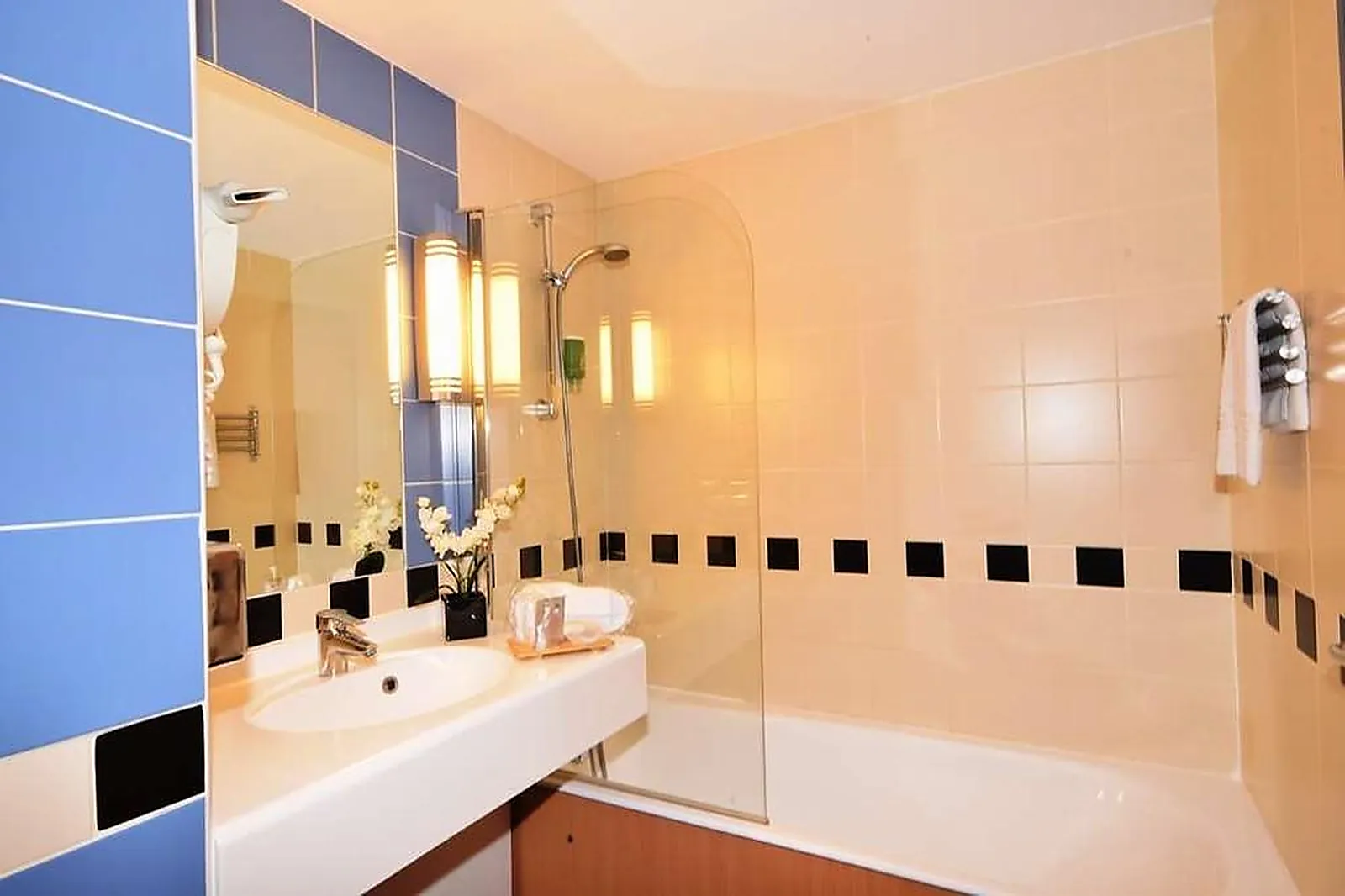 Lieux événementiels, KYRIAD PRESTIGE BORDEAUX-OUEST-MÉRIGNAC