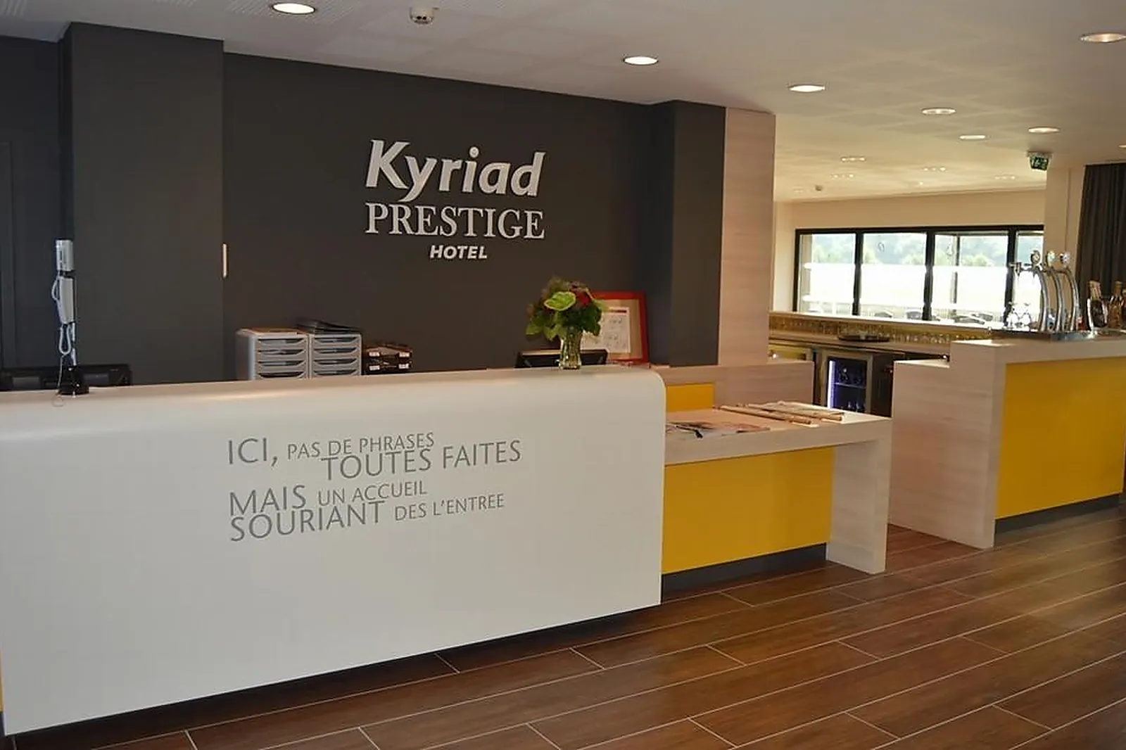 Lieux événementiels, KYRIAD PRESTIGE PAU ZÉNITH