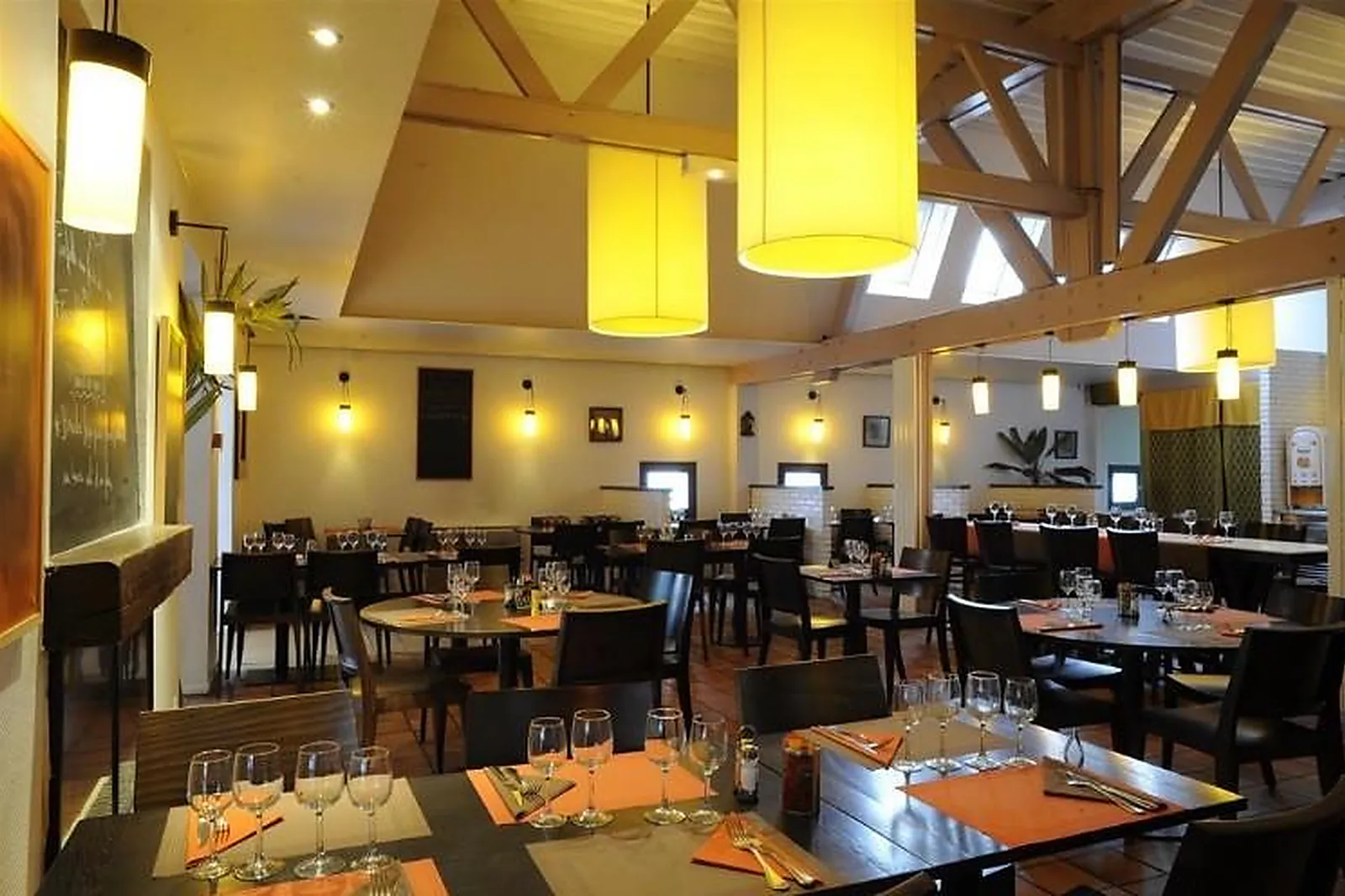 Lieux événementiels, KYRIAD REIMS EST - PARC DES EXPOSITIONS