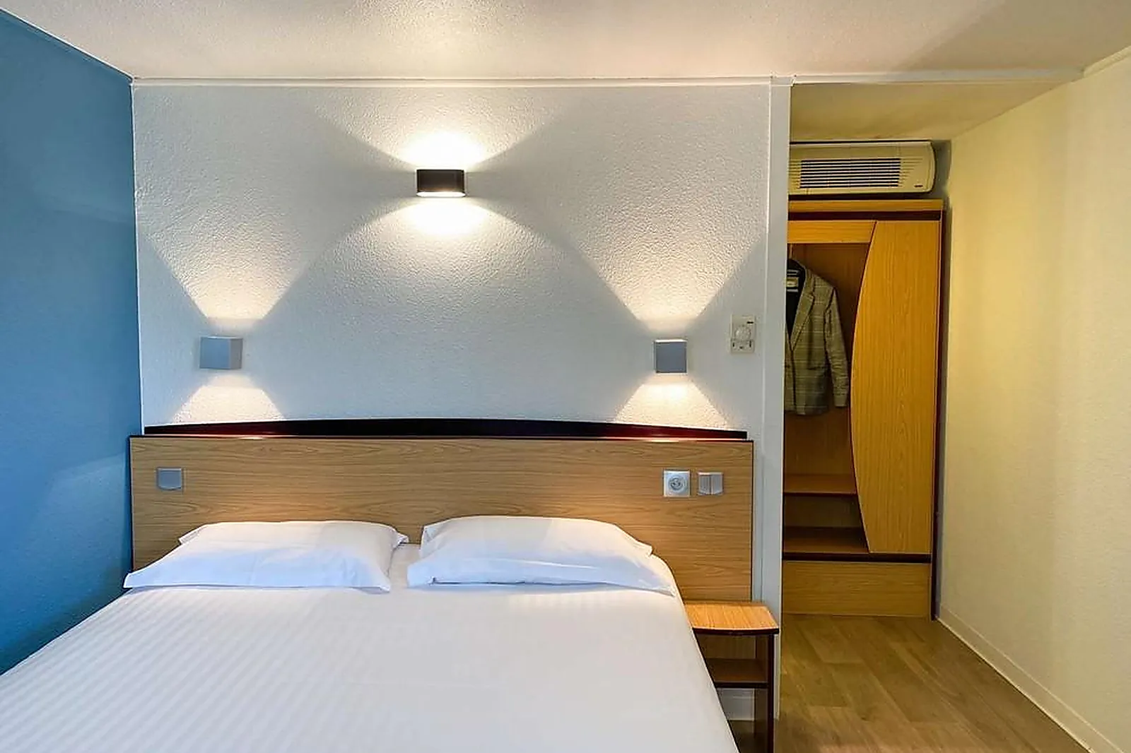 Lieux événementiels, KYRIAD ROANNE DIRECT