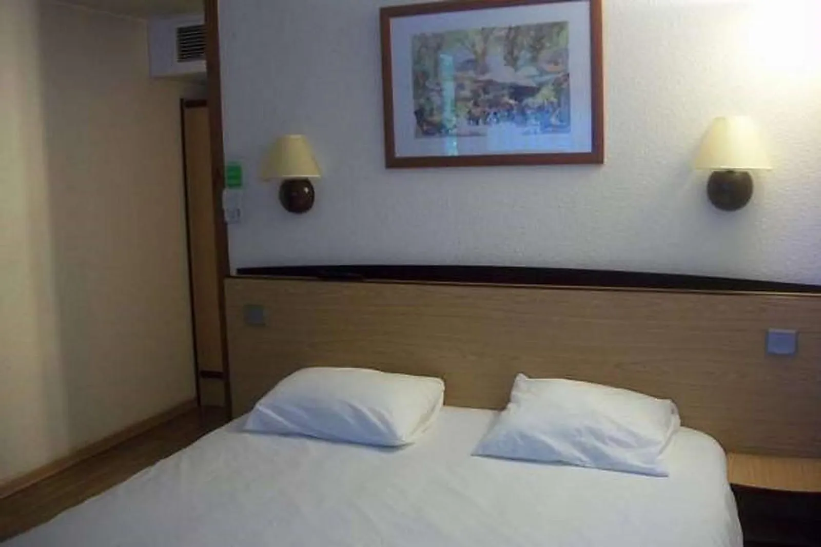 Lieux événementiels, KYRIAD TARBES BASTILLAC