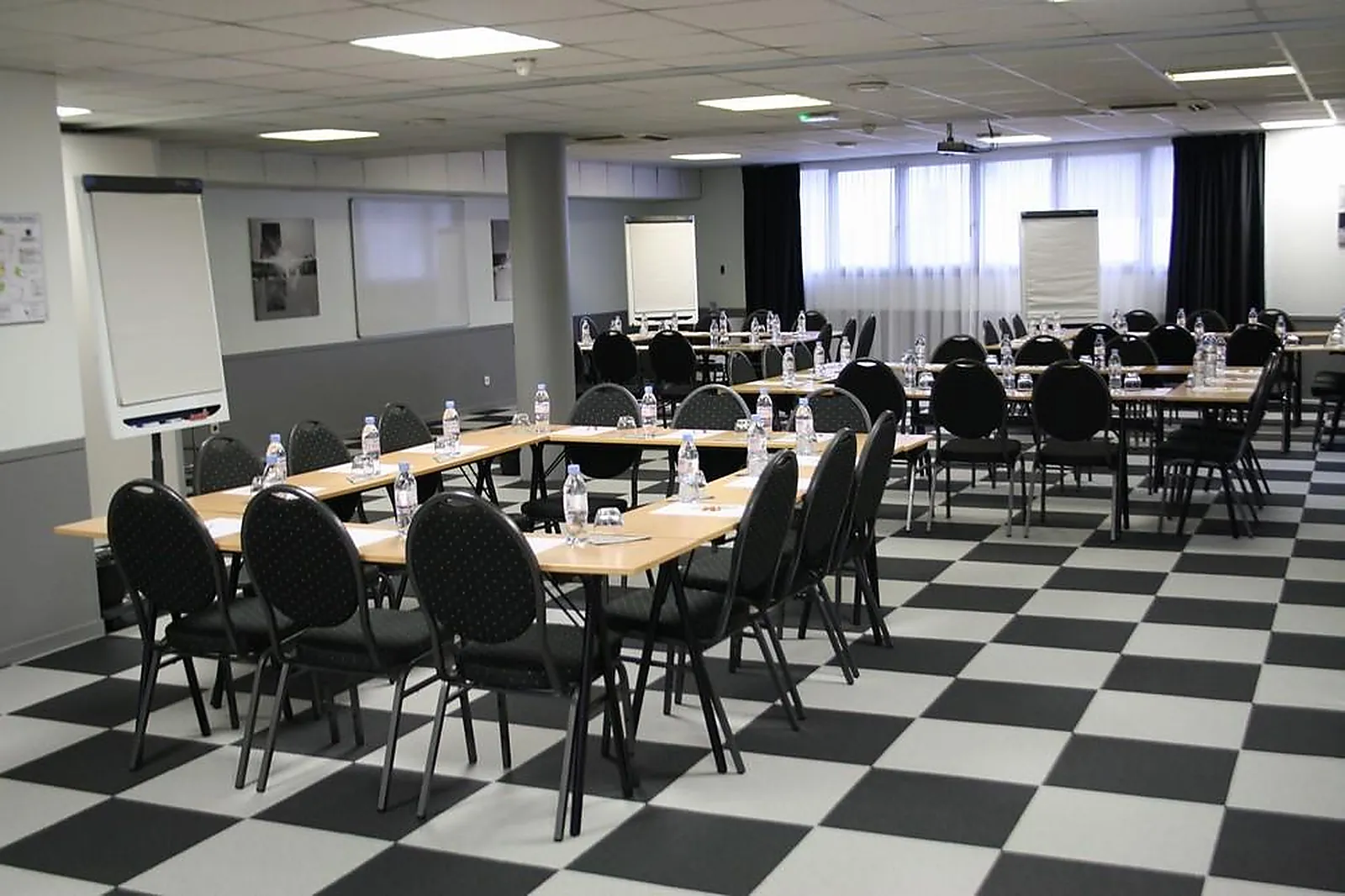 Lieux événementiels, KYRIAD TOURS SAINT PIERRE DES CORPS