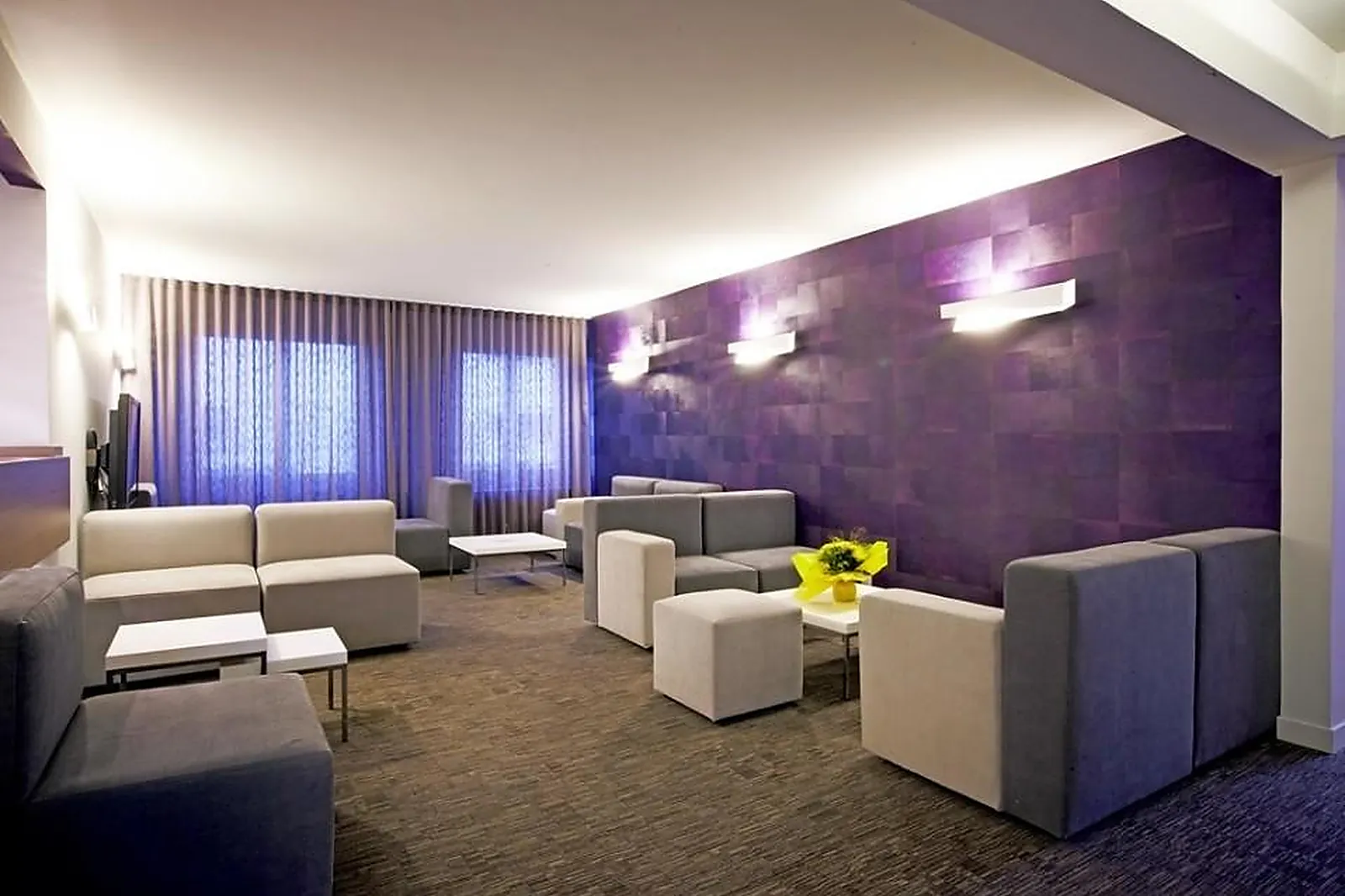 Lieux événementiels, KYRIAD VALENCE NORD