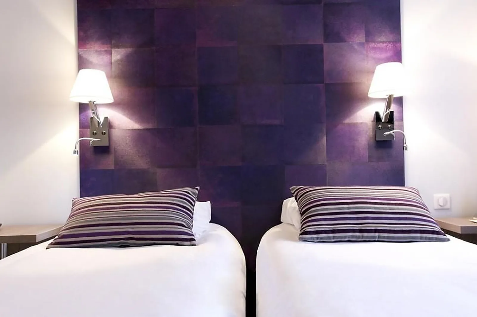 Lieux événementiels, KYRIAD VALENCE NORD