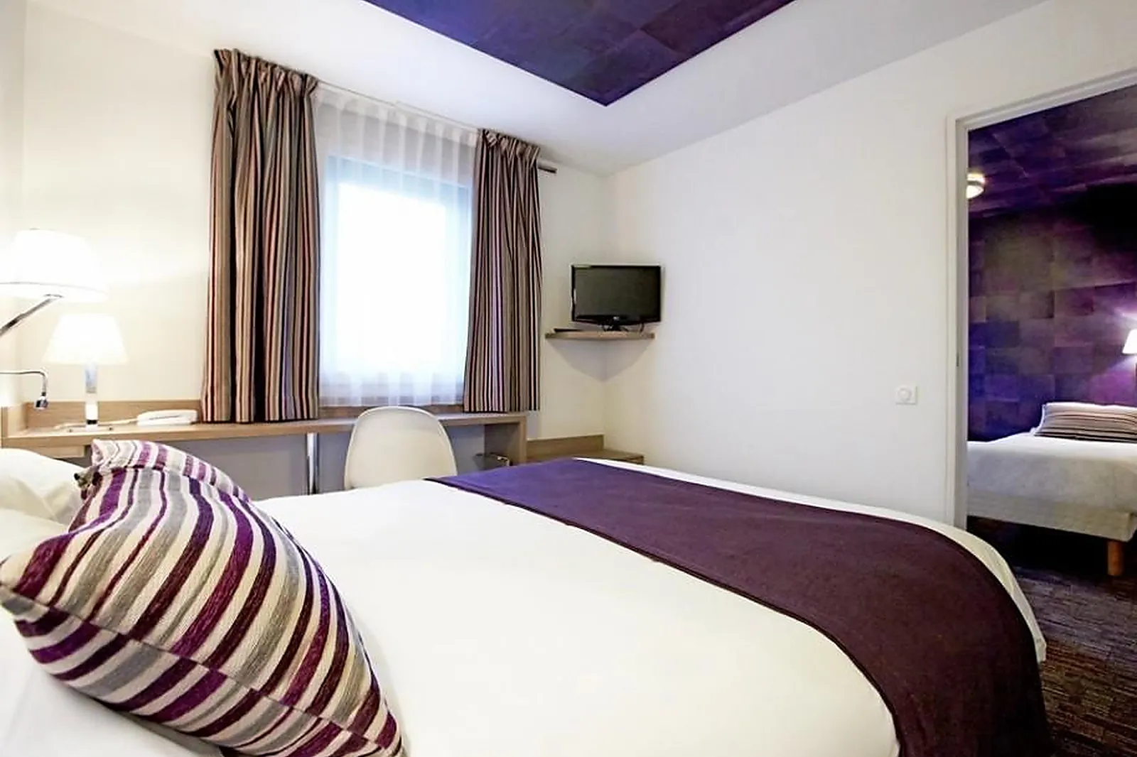 Lieux événementiels, KYRIAD VALENCE NORD