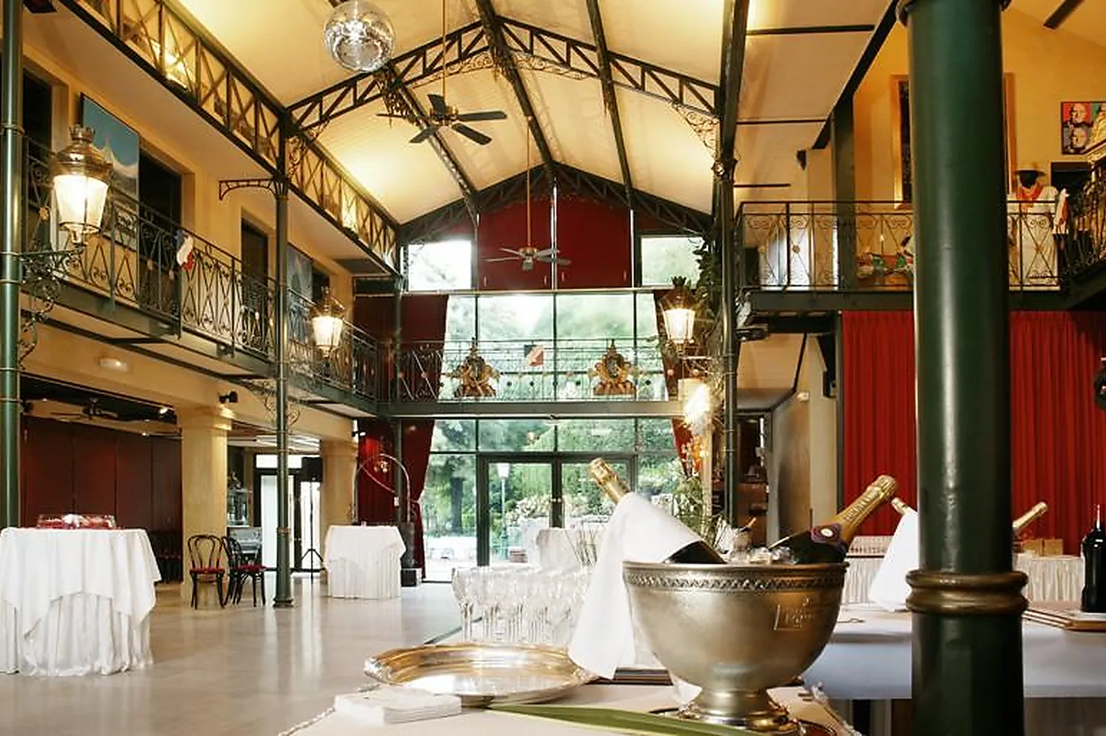 Lieux événementiels, L'ABBAYE DE COLLONGES