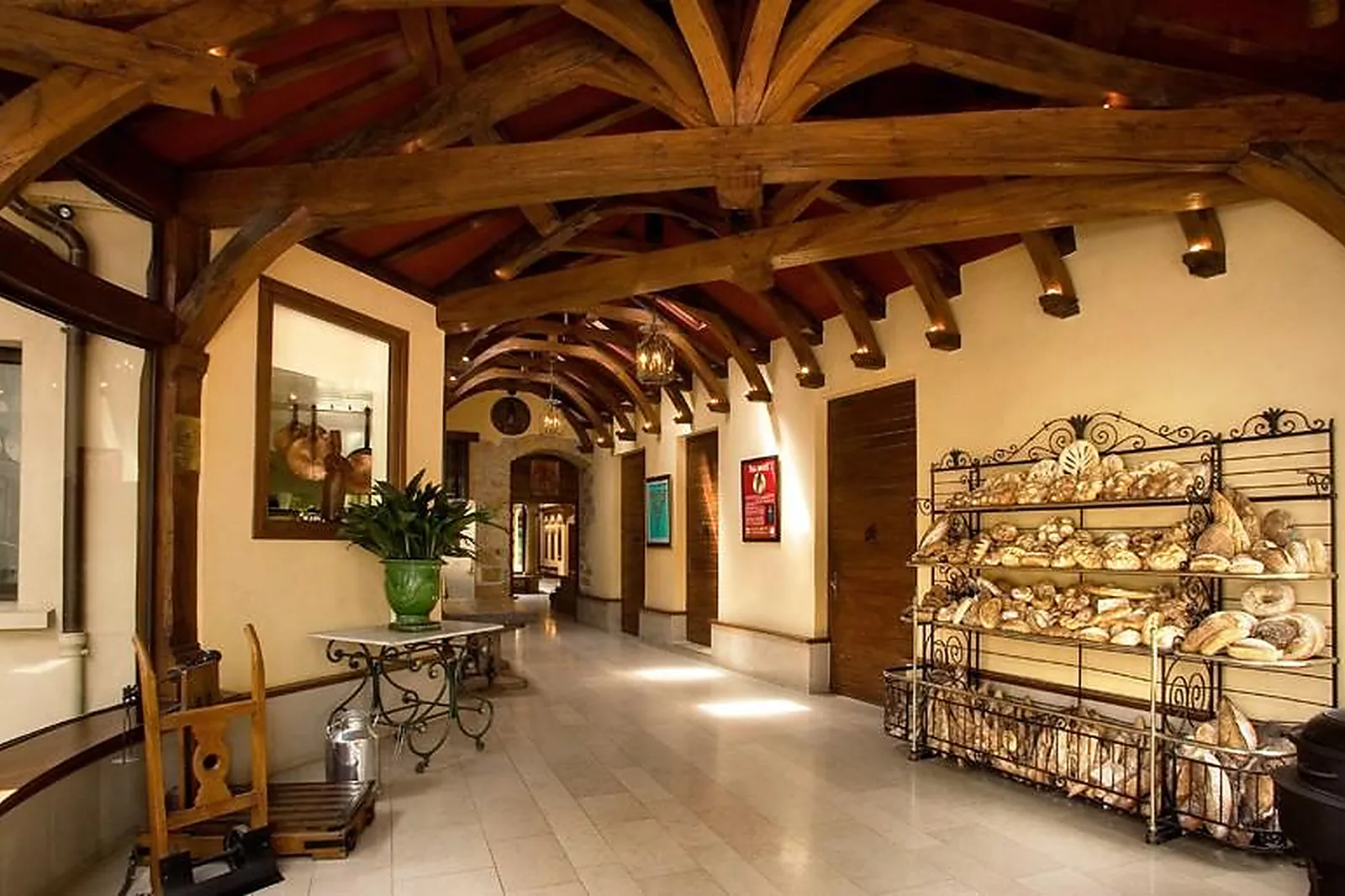 Lieux événementiels, L'ABBAYE DE COLLONGES