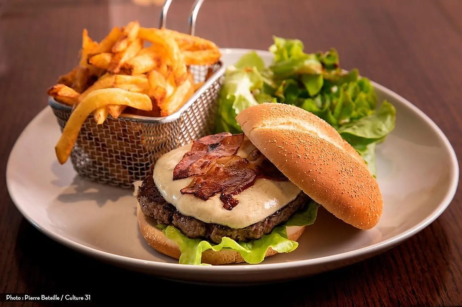 Lieux événementiels, L'ABSOLU