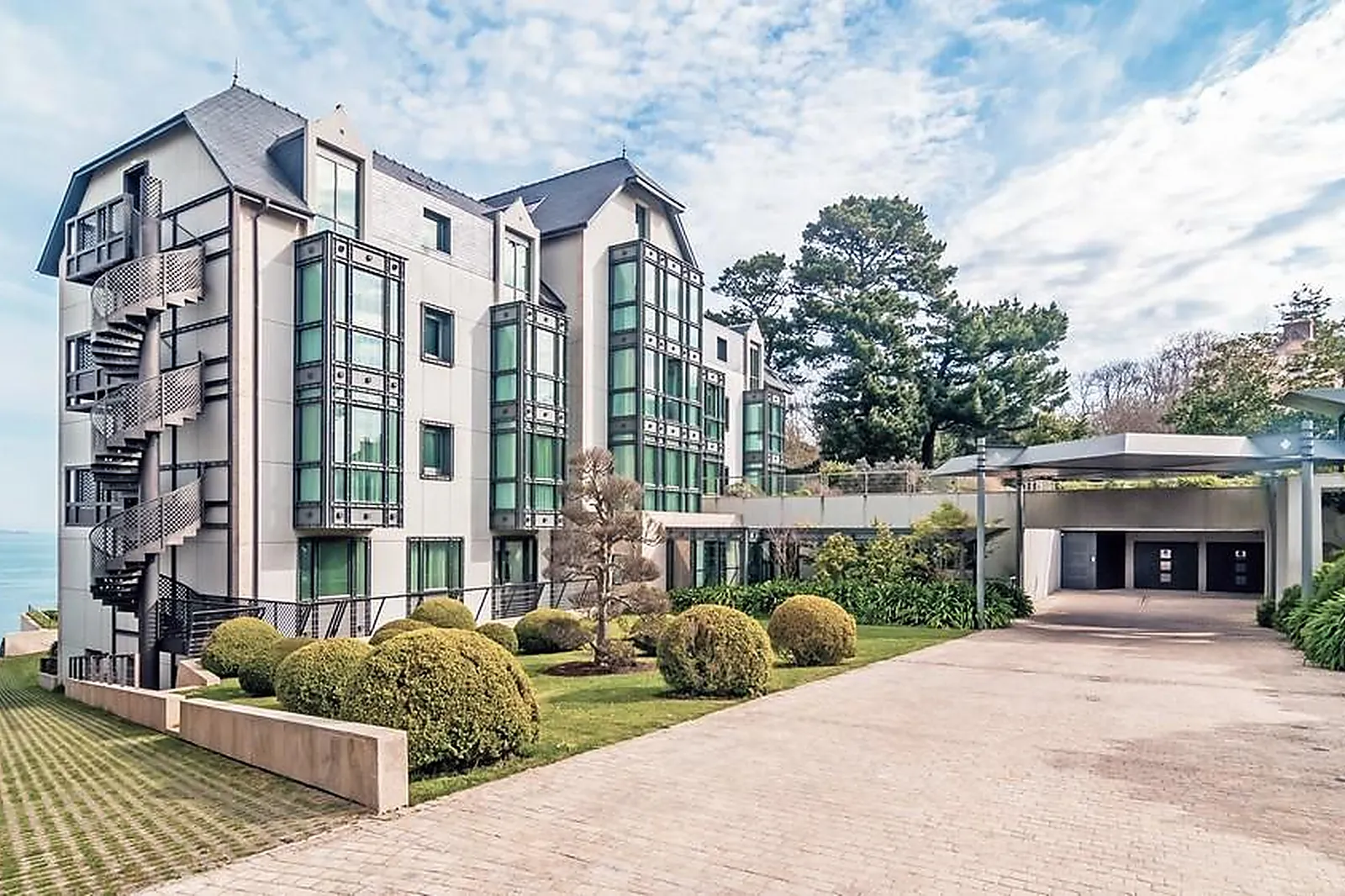 Lieux événementiels, L'AGAPA HOTEL RESTAURANT ET SPA