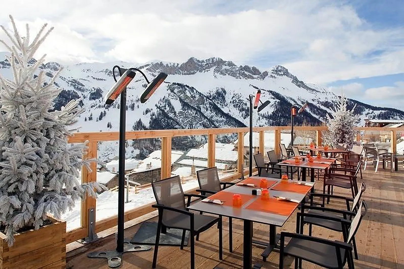 Lieux événementiels, L'ALTA PEYRA HÔTEL ET SPA