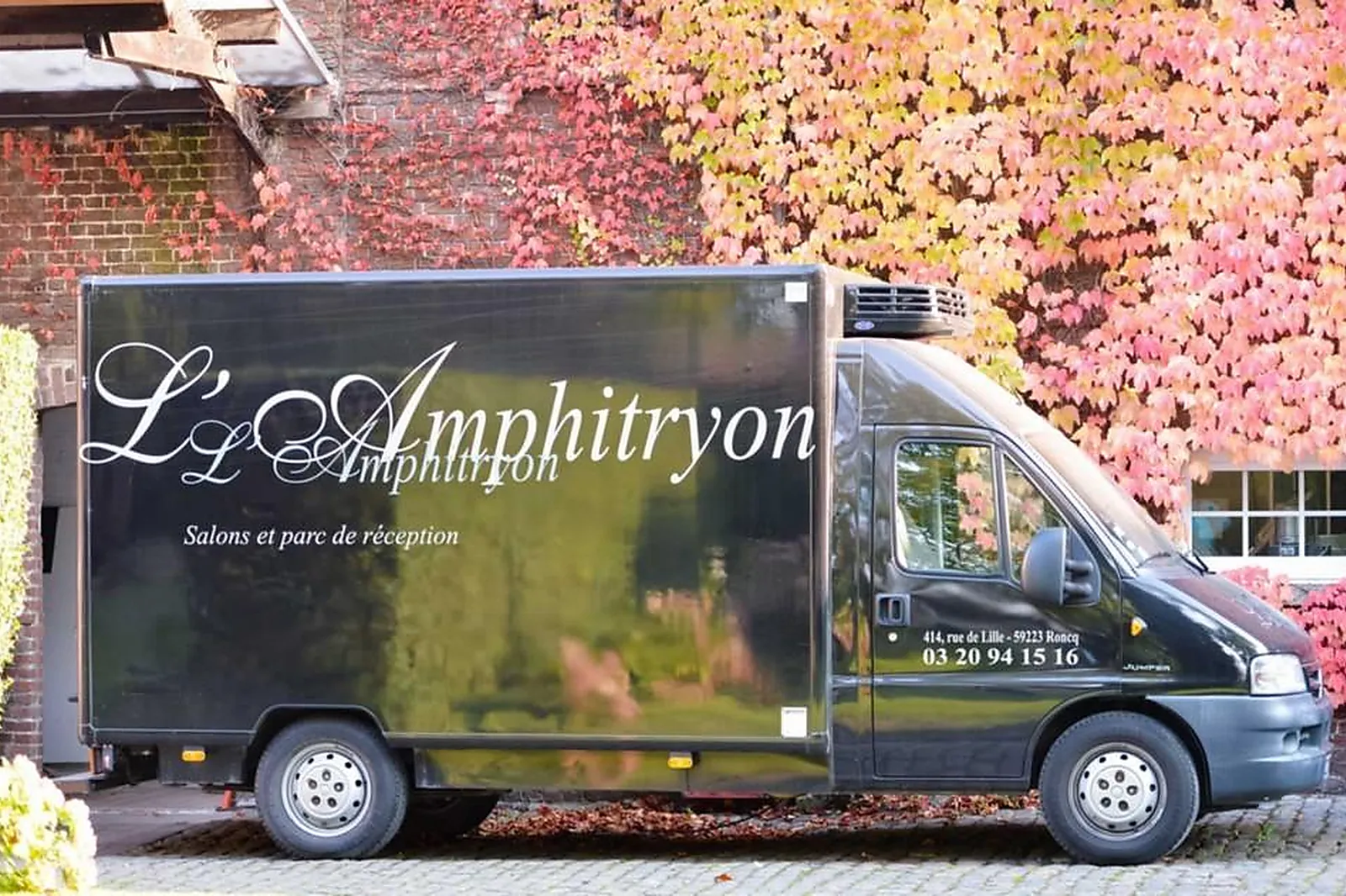 Lieux événementiels, L'AMPHITRYON