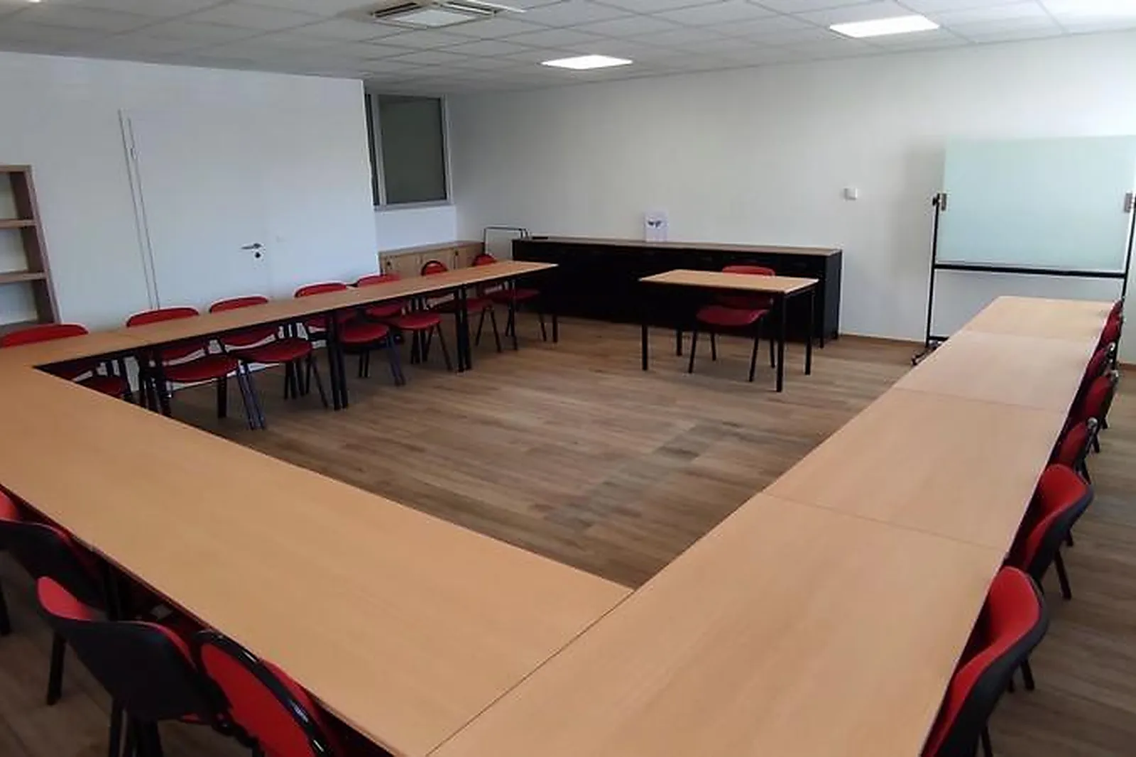 Lieux événementiels, LL&RSQUO;ANNEXE