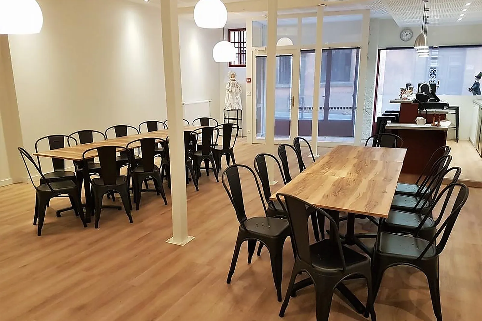 Lieux événementiels, L'ANNEXE DES AUTOMATES