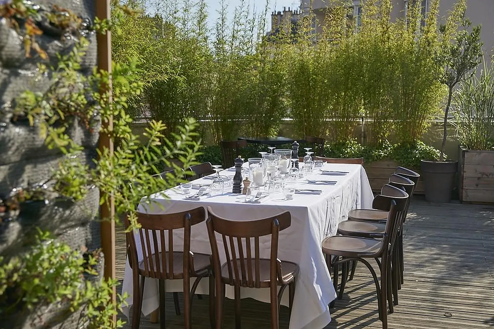 Lieux événementiels, LL&RSQUO;ANTENNE