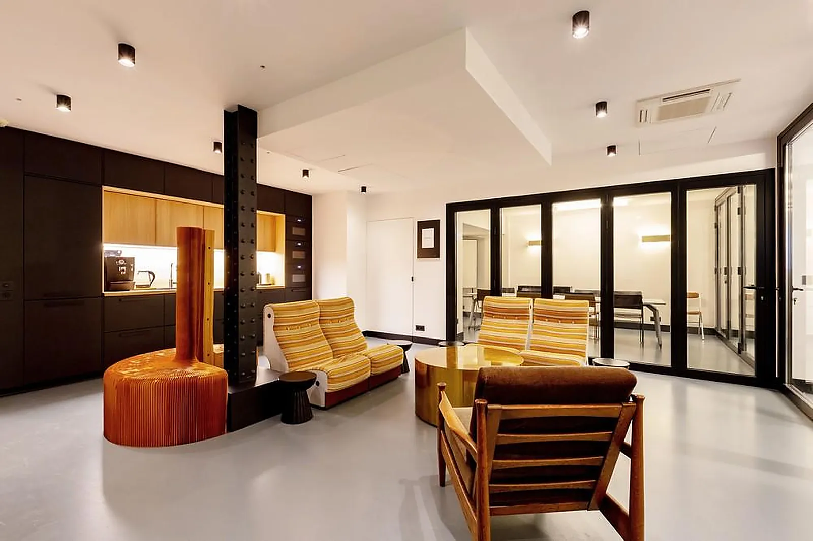 Lieux événementiels, LL&RSQUO;ANTENNE