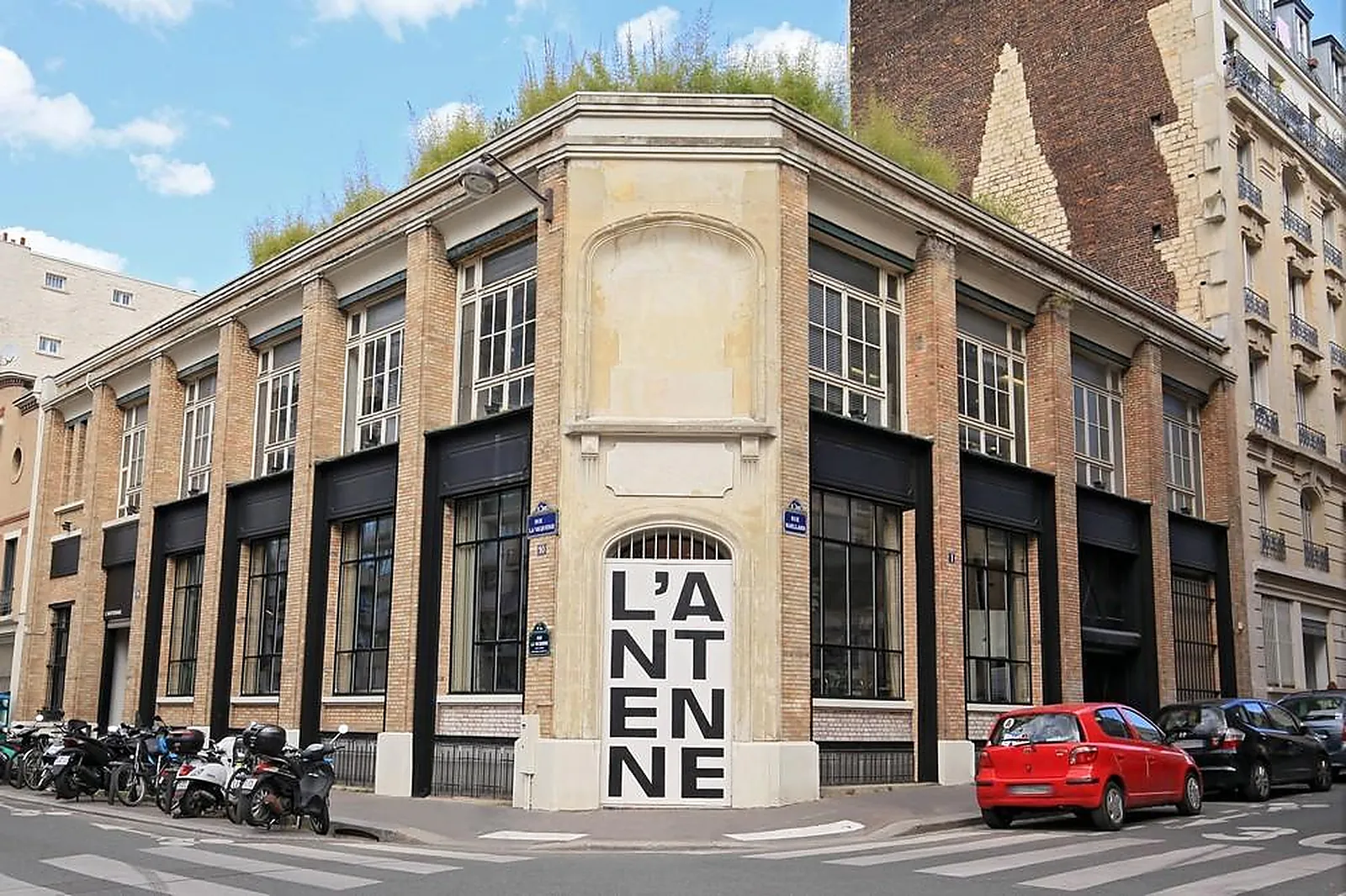 Lieux événementiels, LL&RSQUO;ANTENNE