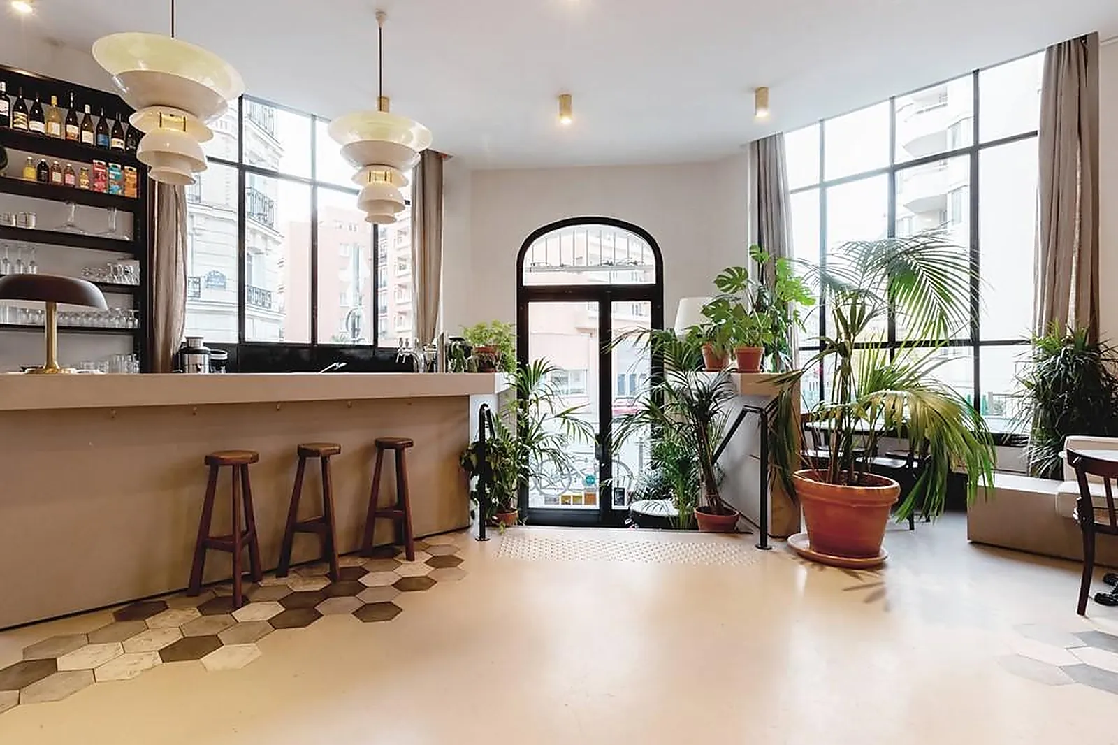 Lieux événementiels, LL&RSQUO;ANTENNE