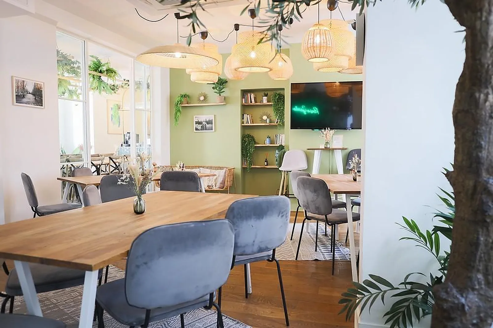 Lieux événementiels, LL&RSQUO;APPARTEMENT REEVE