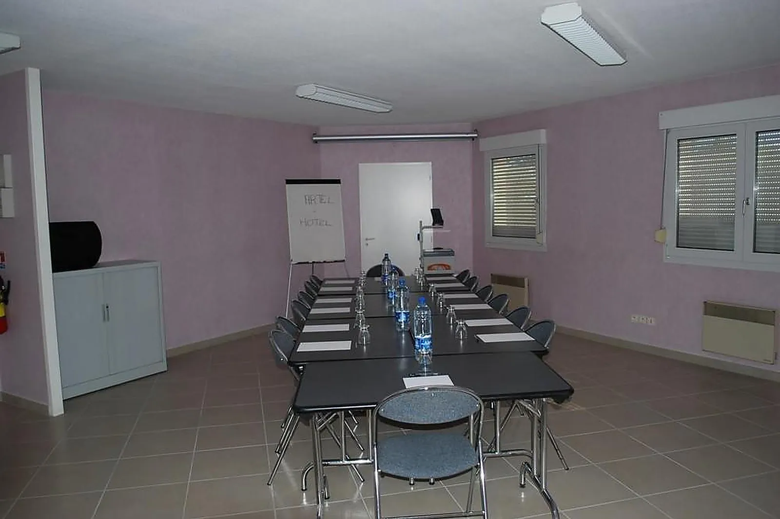 Lieux événementiels, L'ARTEL HÔTEL